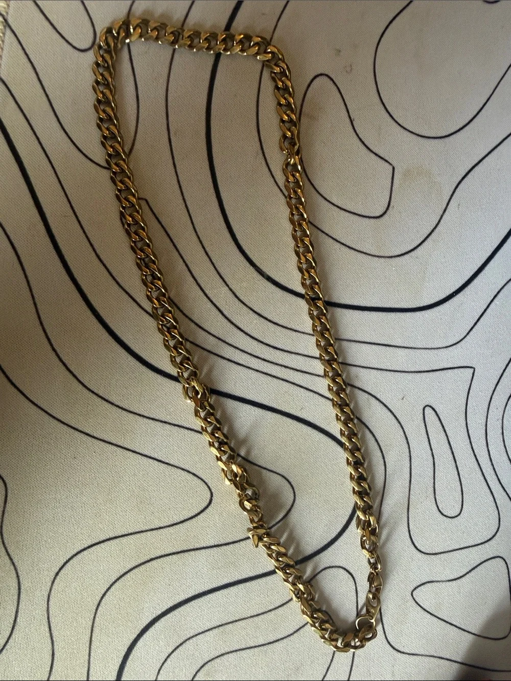 Classic Gold-Tone Chain Necklace With Broken Clasp
